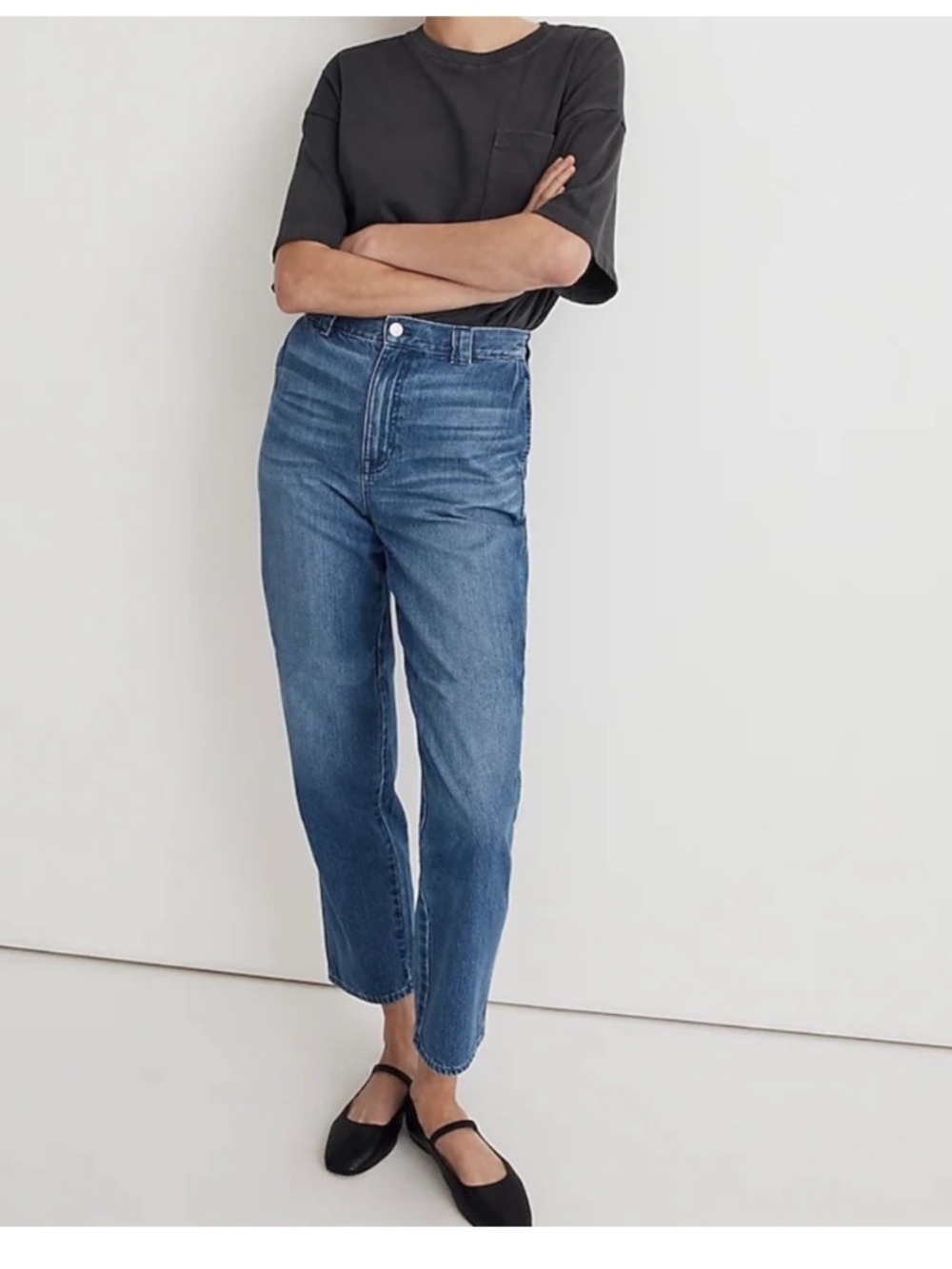 Madewell Relaxed Boyfriend Jeans in Medium Blue - Picture 2 of 12